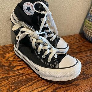 Chuck Taylors Converse, All-Star girls, High Top black size 2